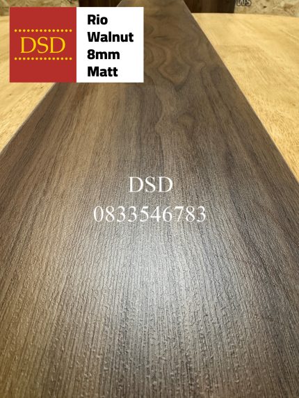 Laminate Flooring in Rio Walnut 8mm AC4 Click Wood closeup